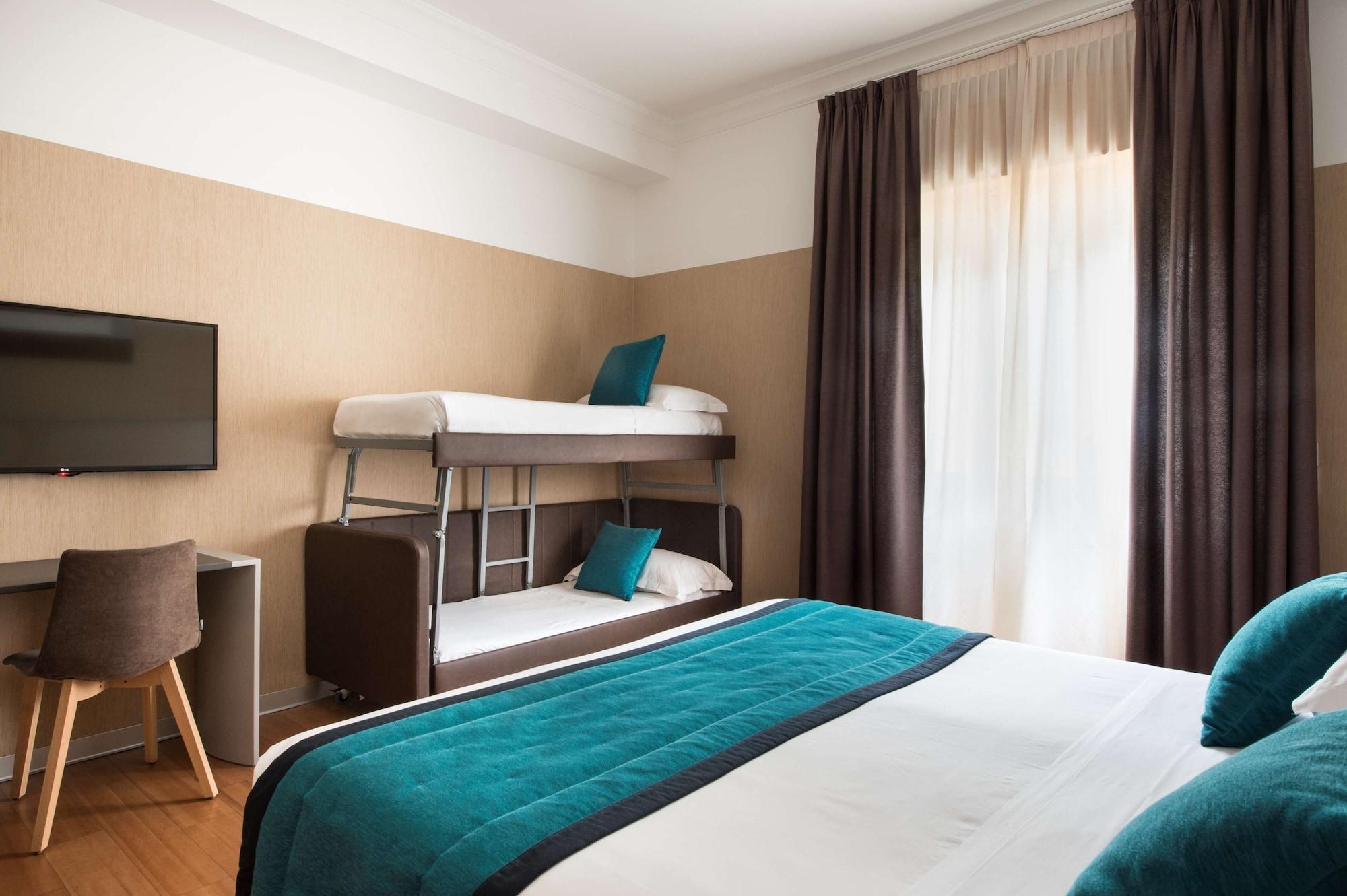 Best Western Plus City Hotel Генуа Екстериор снимка