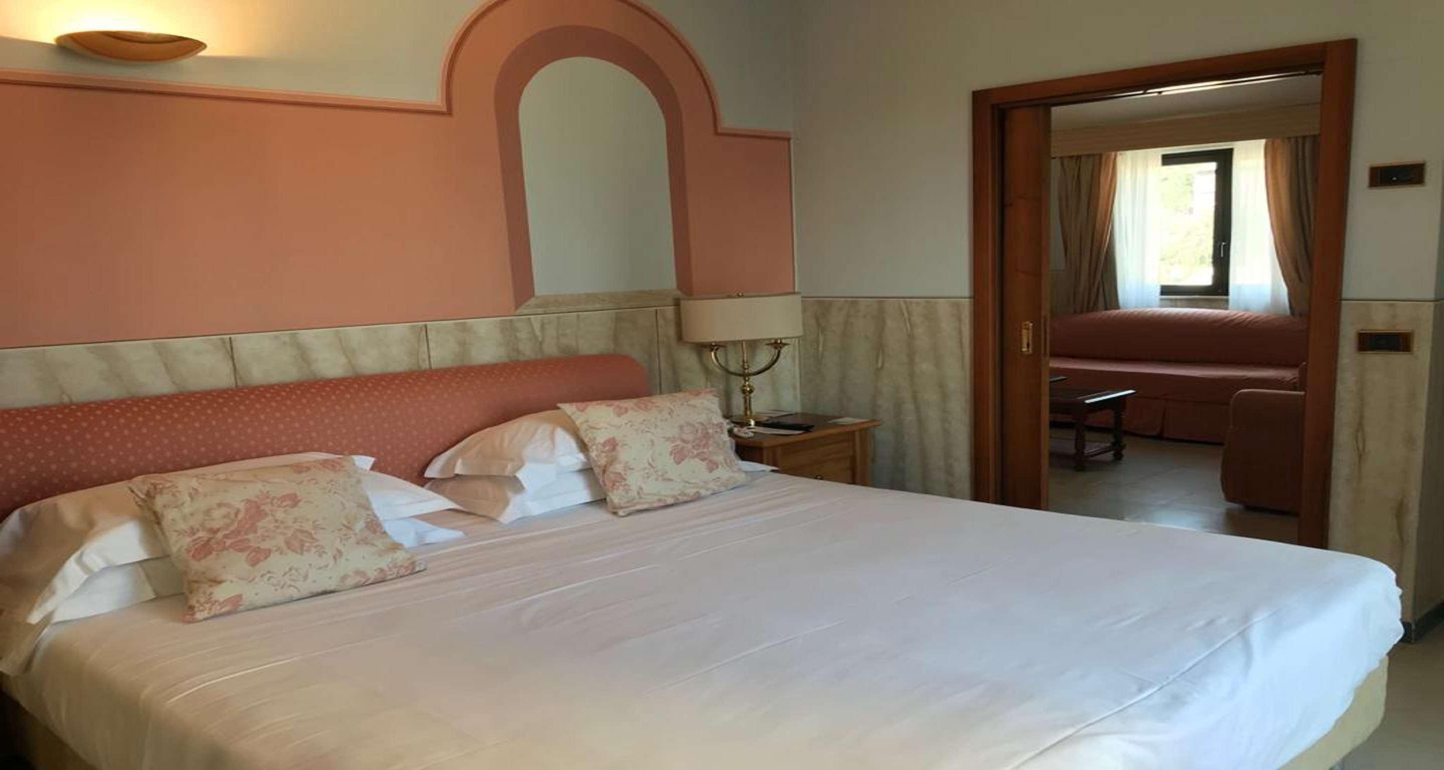 Best Western Plus City Hotel Генуа Екстериор снимка