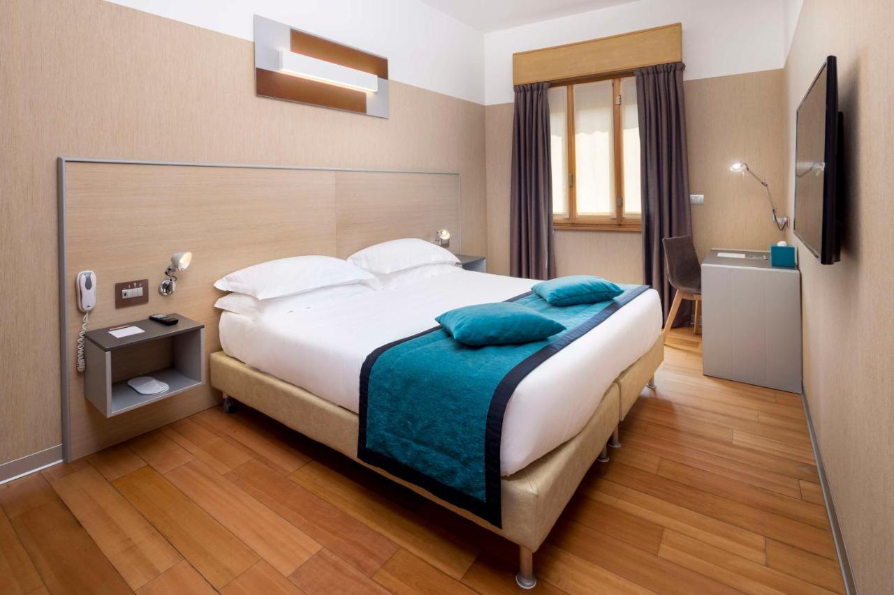 Best Western Plus City Hotel Генуа Екстериор снимка