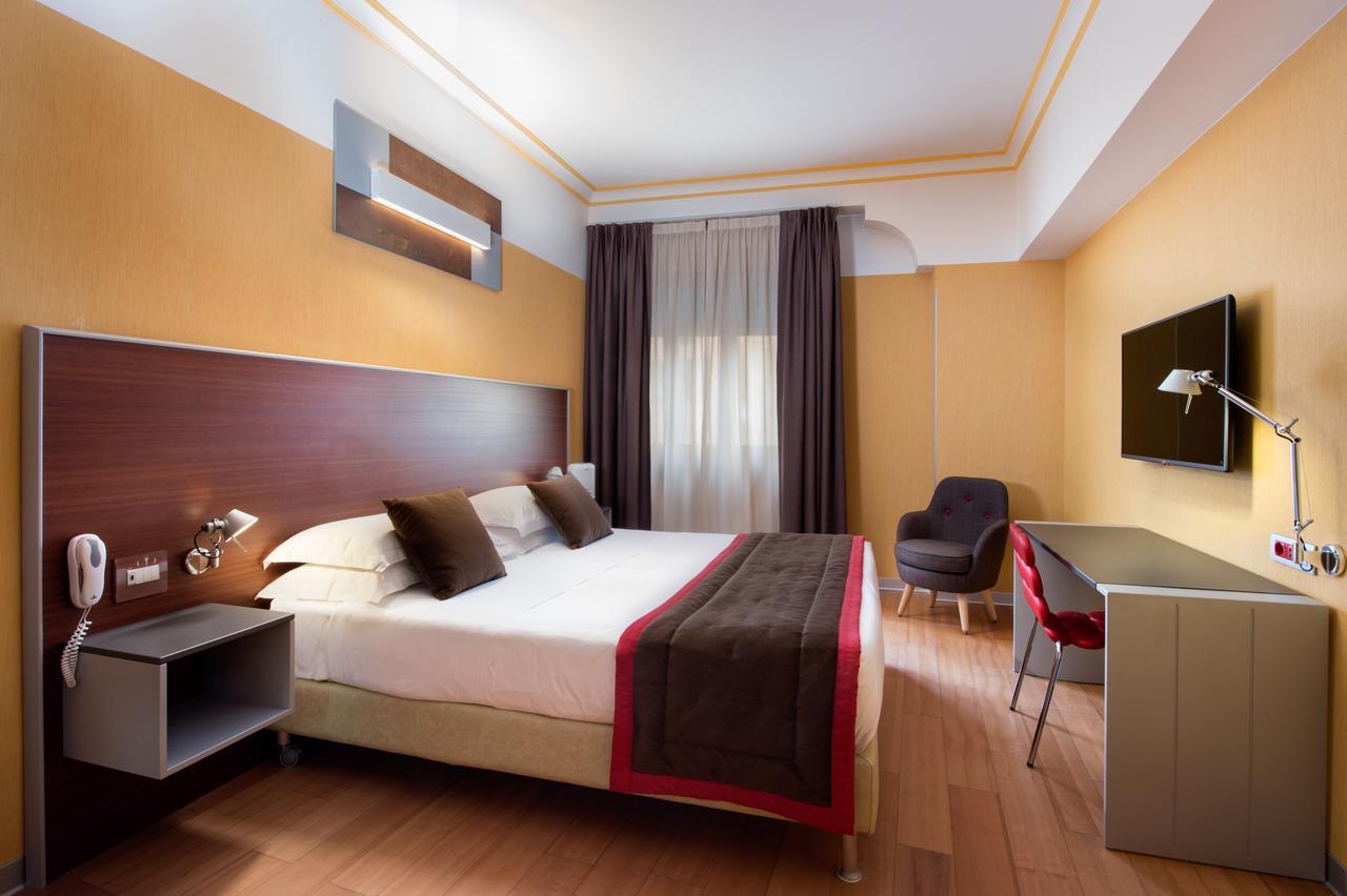 Best Western Plus City Hotel Генуа Екстериор снимка