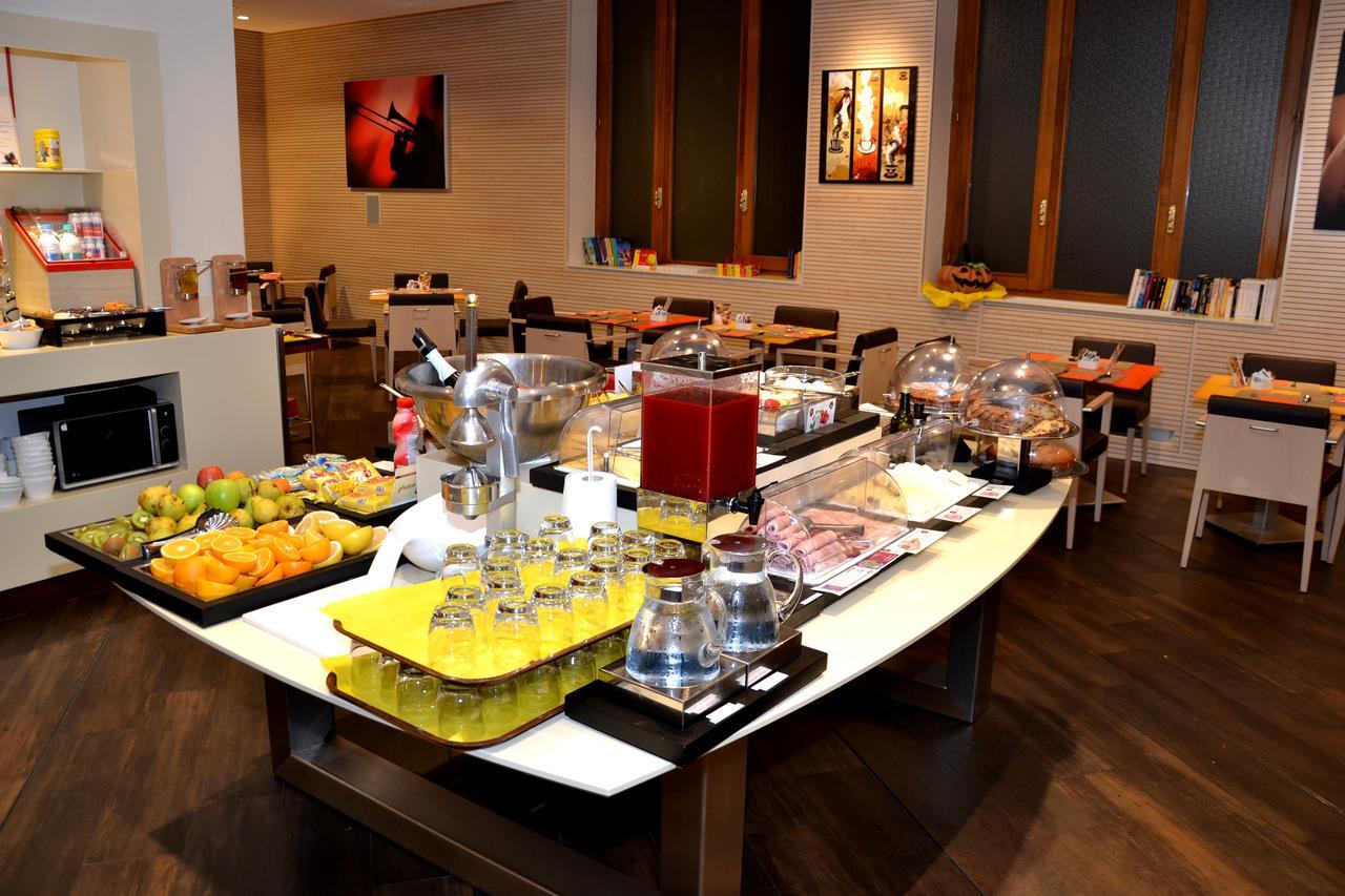 Best Western Plus City Hotel Генуа Стая снимка